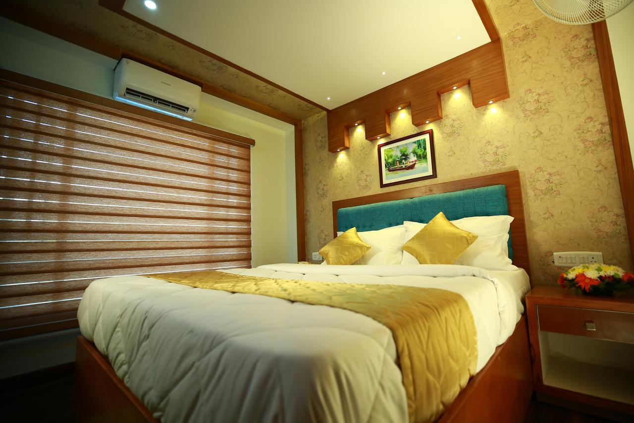 Southern Panorama Houseboats Alappuzha Екстериор снимка